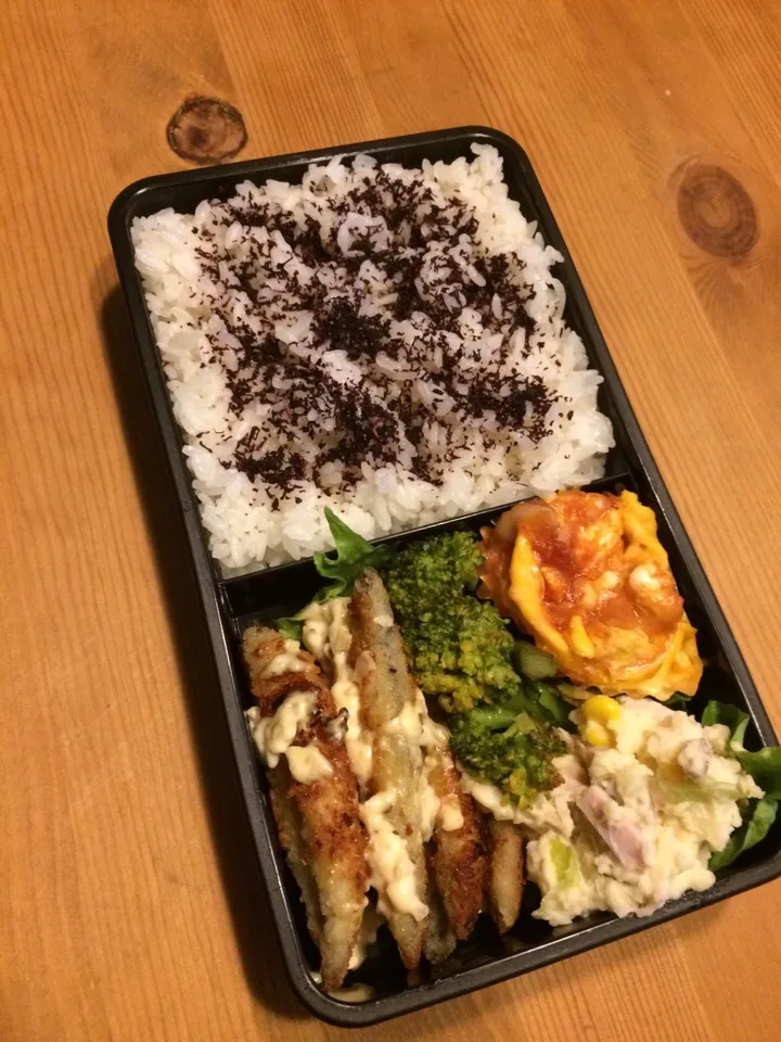 Snapdishの料理写真:ワカサギフライ弁当🍱|meyou..さん