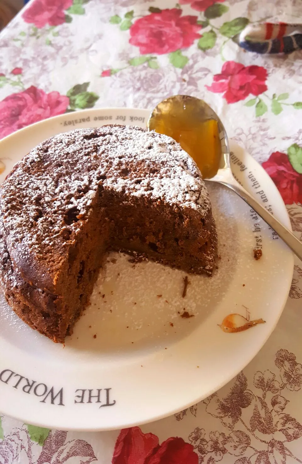 チョコレートケーキに母のゆずジャムすごくあうわ…♥|すいさんさん