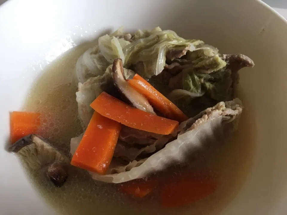 Soy milk nabe with Chinese cabbage and pork|Keicsさん