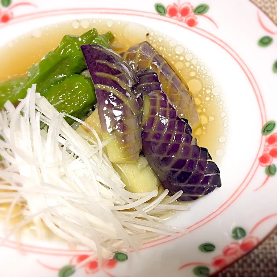 Snapdishの料理写真:🍲🍆茄子と獅子唐の揚げ煮🦁🍲|Meguxwさん