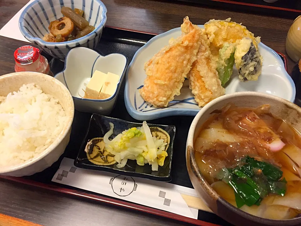 Snapdishの料理写真:海老ちくわ天定食|nakko7777さん