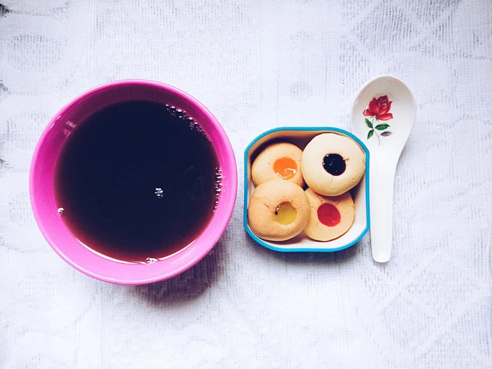 肚子饿饿 🍵红豆汤➕饼干🍪|会甜さん