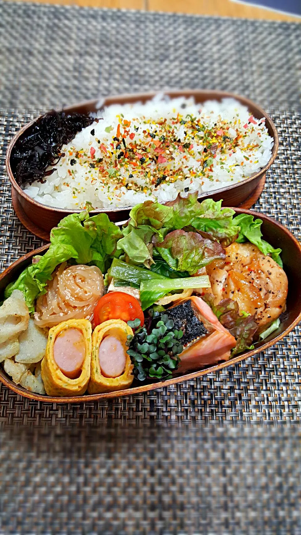 Snapdishの料理写真:今日のお弁当🎵　鳥もものスイチリ～～🐔🐔🐔|クッキングオヤジさん