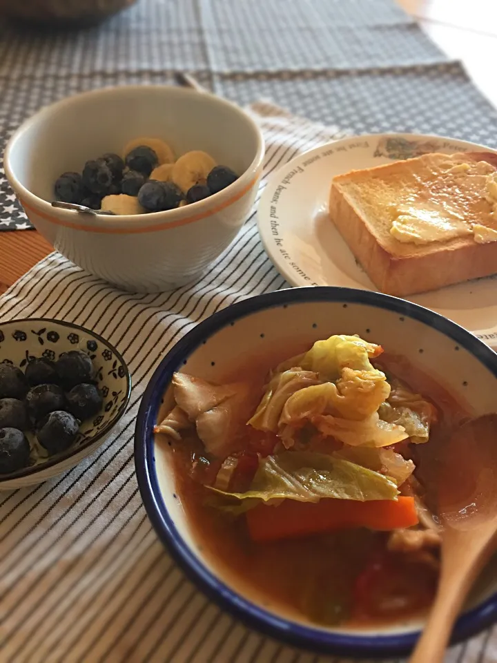 脂肪燃焼スープと、友人の焼いたパンで🎵|きよさん