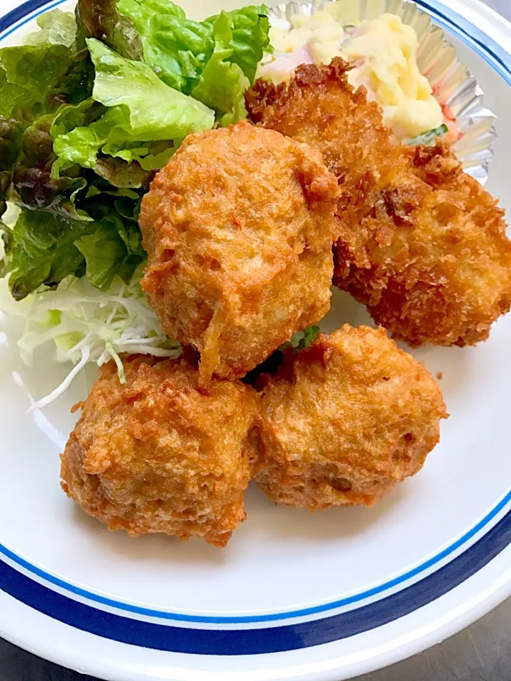 鶏挽肉と海老、すりおろし蓮根の揚げ団子|学食おばちゃんさん