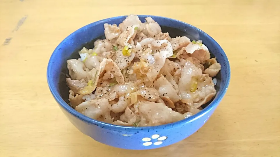 ネギ塩豚丼|そべざさん