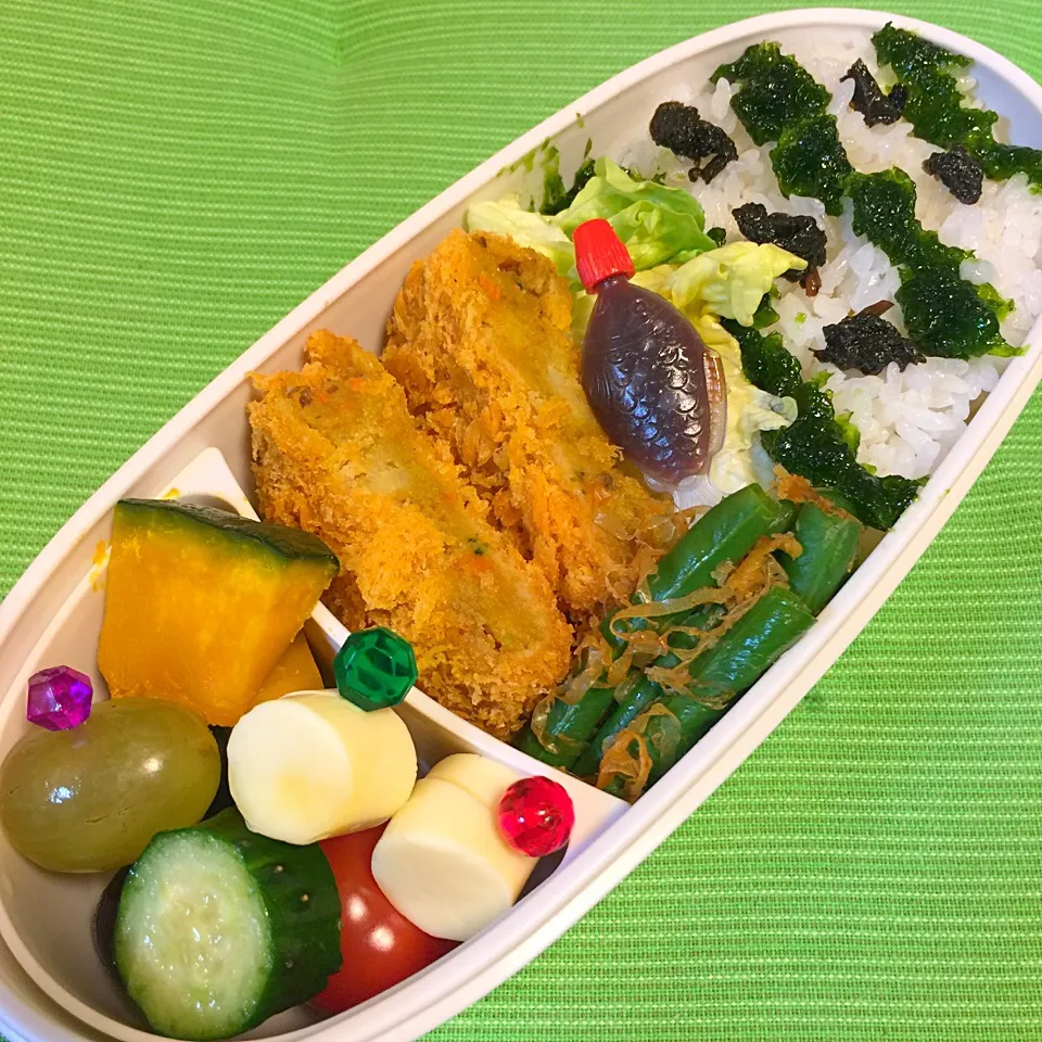 😋気まぐれ旦那さん弁当🍱今日はカレーコロッケ弁当🍛|moyukitaさん