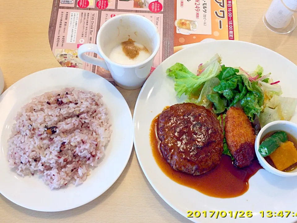 今日のランチ|尾久由さん