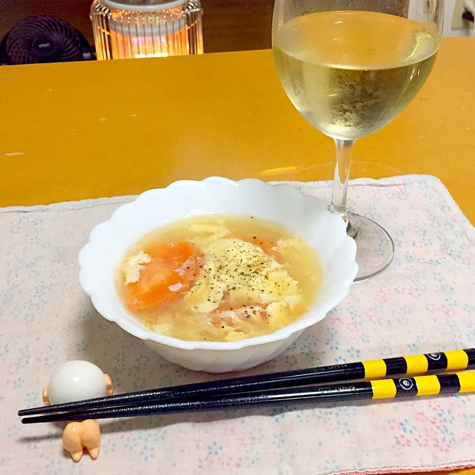 Snapdishの料理写真:トマトの卵のコンソメスープ!  (^-^)|Kei Satoさん