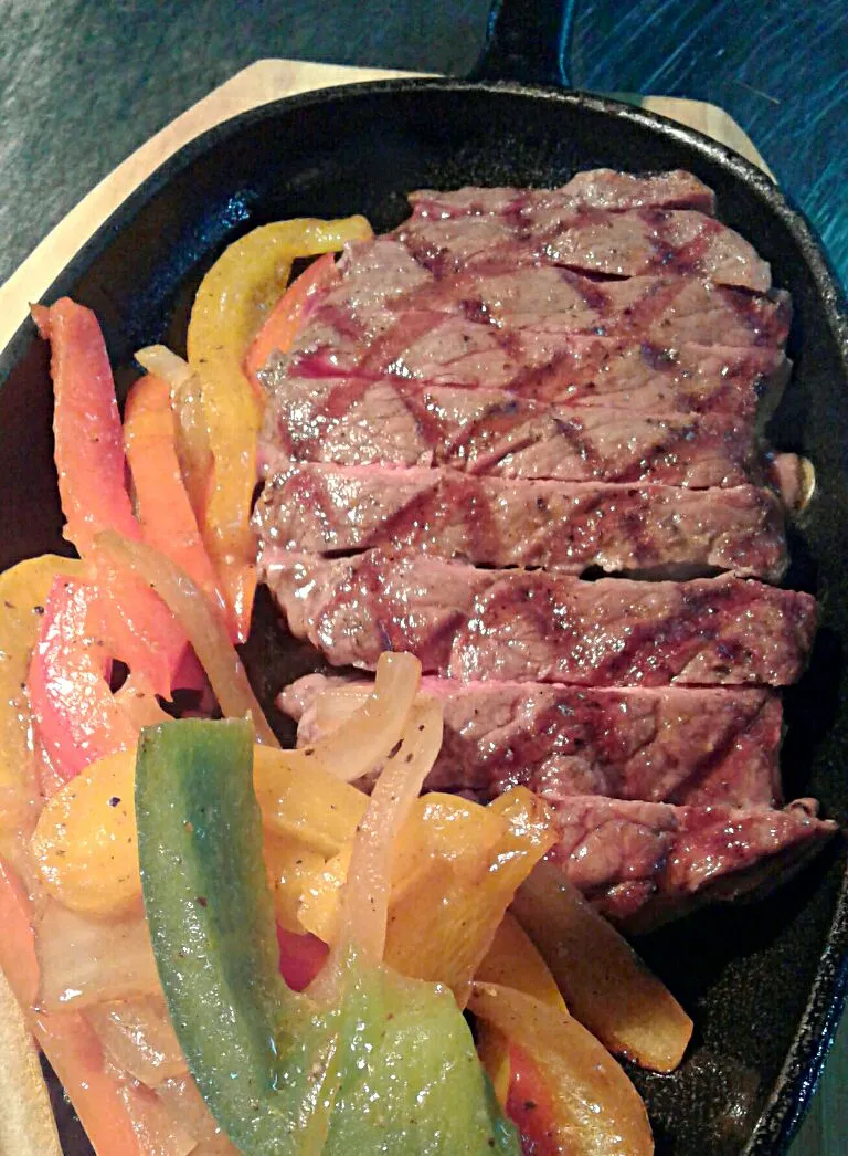 strip loin fajitas|Jorge Bernal Márquezさん