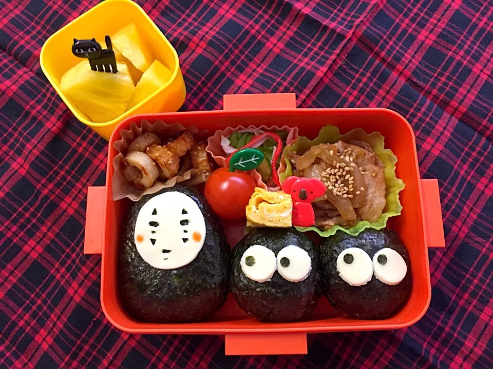 かおなし＆まっくろくろすけ弁当。|yukiさん