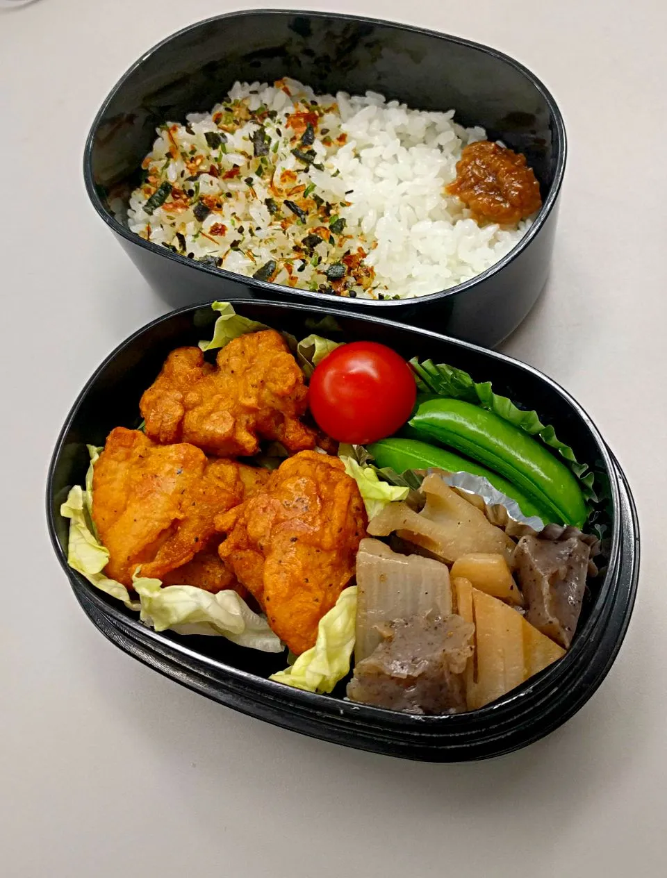 1月27日のサラメシはスパイシー鶏唐揚げ弁当です😋|ニッパーさん