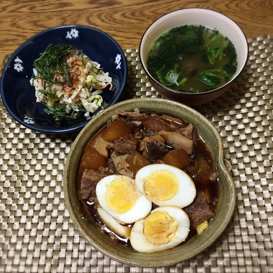 大根の皮もたっぷり入ったおかなさんの白菜サラダ・きのことめかぶのおすまし・牛スジ味噌煮|美也子さん