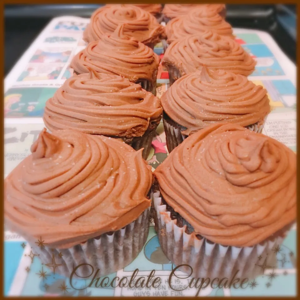 ✨Chocolate Cupcake✨
チョコレートカップケーキ|🌸Emery Mさん