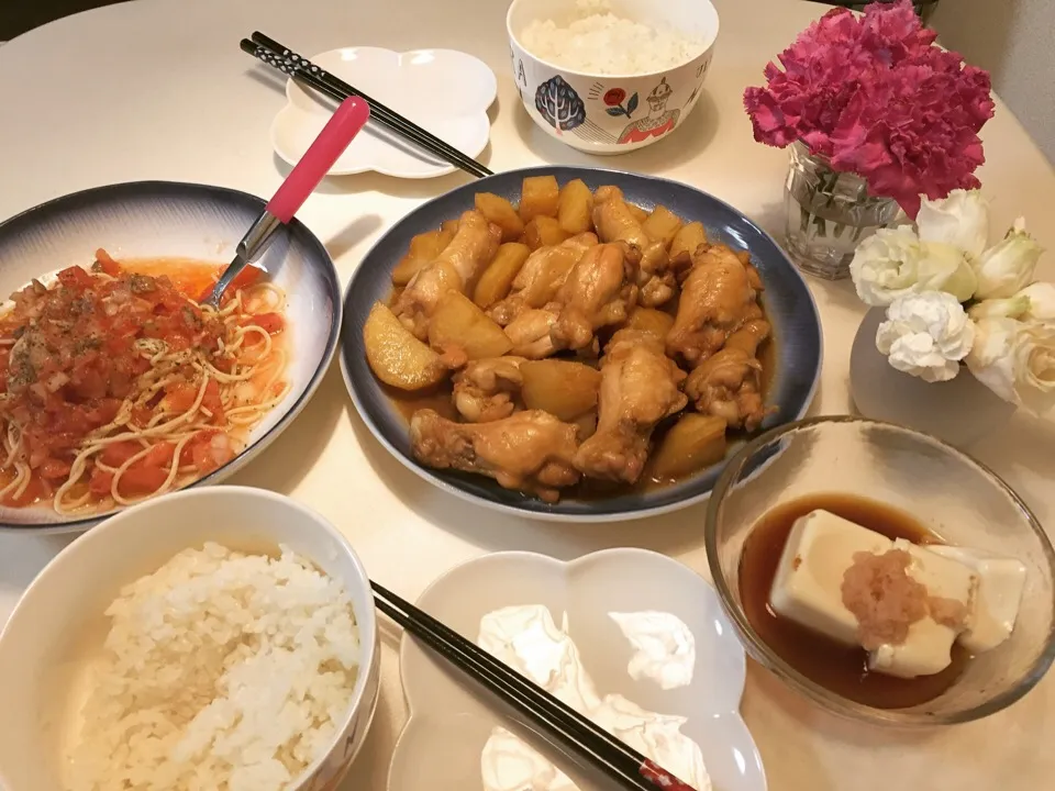 鶏手羽元と大根の煮物.トマトとアンチョビの冷製パスタ.冷奴🍝|きっきー🥰さん