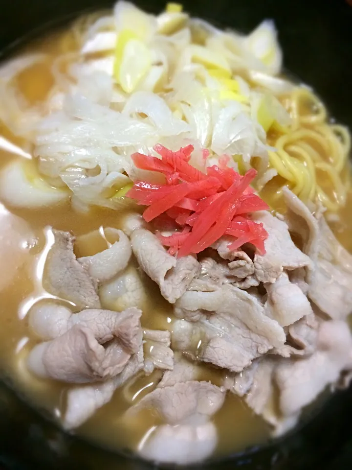 ラ王 豚骨ラーメン

インスタントなのに生麺みたい(^｡^)|Hiro Yanさん