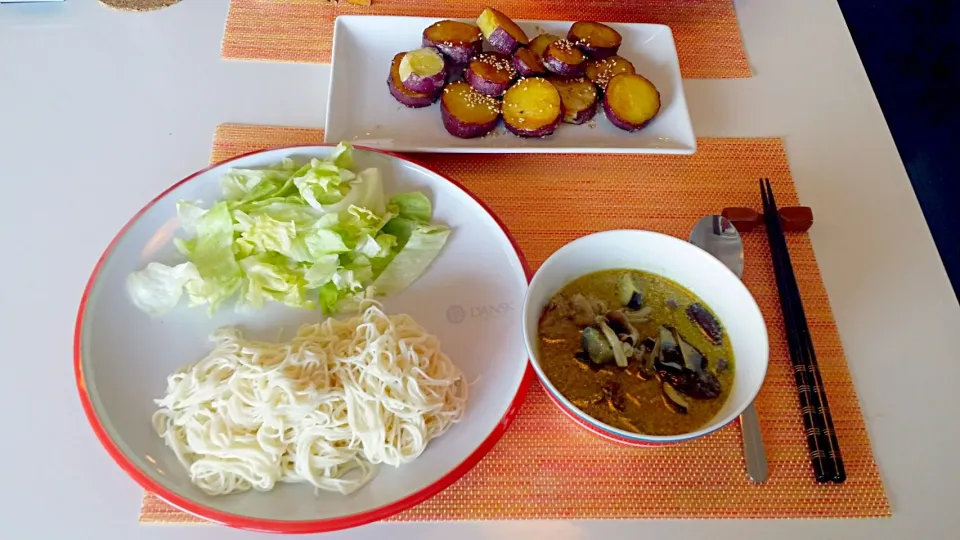 今日の昼食　グリーンカレー、そうめん、さつまいもの甘辛炒め|pinknari🐰🌈さん