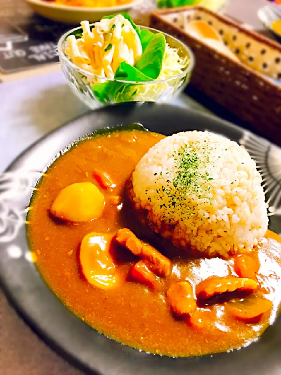 私はもち麦ご飯でカレーライス(´ﾟ◞౪◟ﾟ｀)ダイエット･･･|あいさん