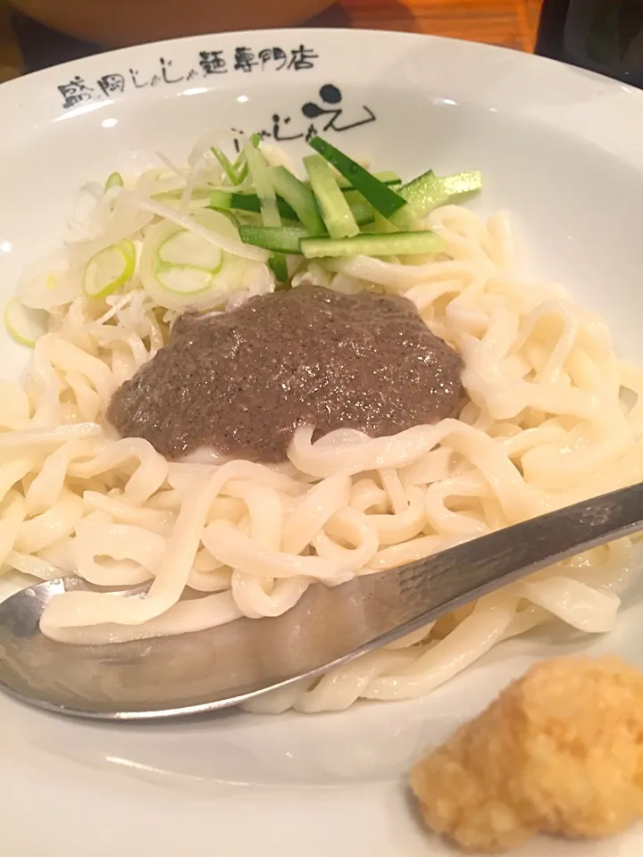 生まれて初めてのジャージャー麺！ゴメン！|marieさん