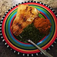 Snapdishの料理写真:Fresh Salmon Fillet
Mashed Sweet Potatoes 
Green Peas|Eugene Bracyさん