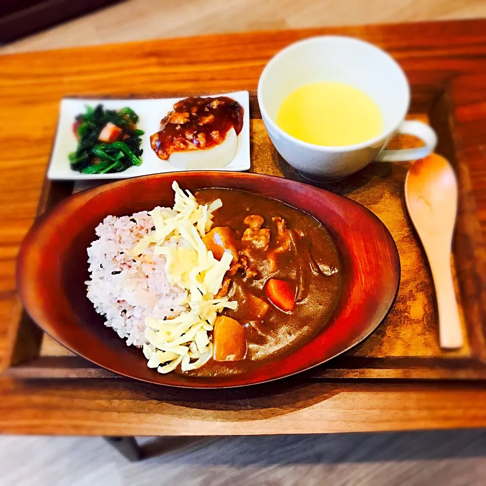 Snapdishの料理写真:＊発芽玄米カレー＊コーンスープ＊大根(挽肉のあんかけ)＊ベーコンとほうれん草炒め#がっつりご飯#カレー大好き|みじんこさん