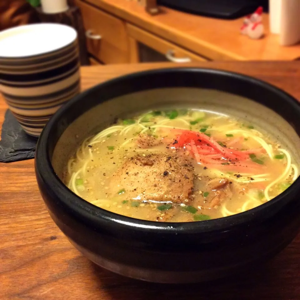 マルタイの元祖長浜屋協力棒ラーメンで とんこつ焼豚麺 2017.1.28|キラ姫さん