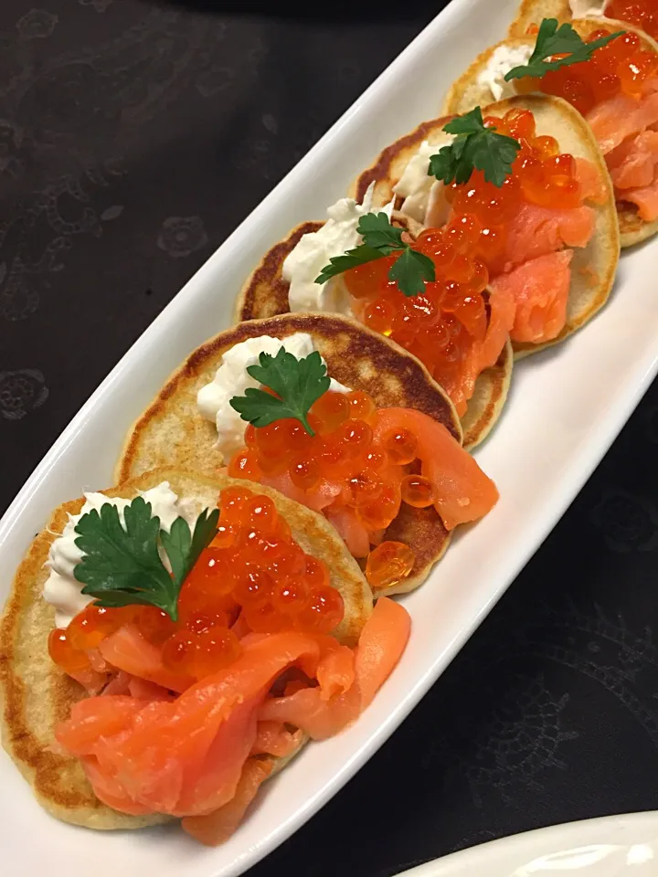 Buckwheat Mlynci(blinis) with Smoked salmon and salmon roe🇺🇦|aястасияさん