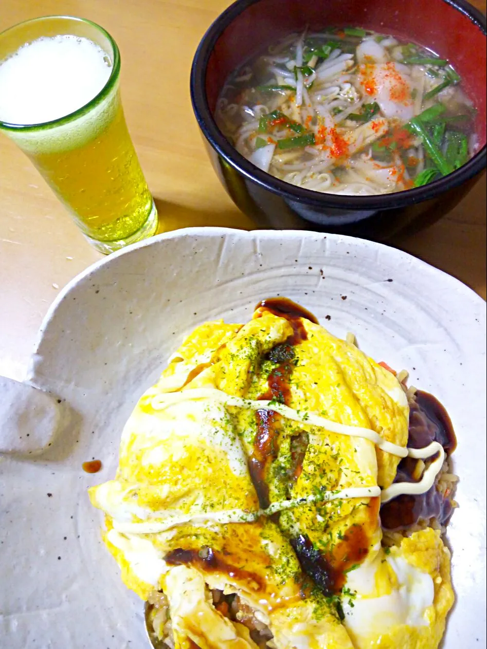 今夜のオムそば飯＆自家製水餃子スープ╰(*´︶`*)╯|さくたえさん