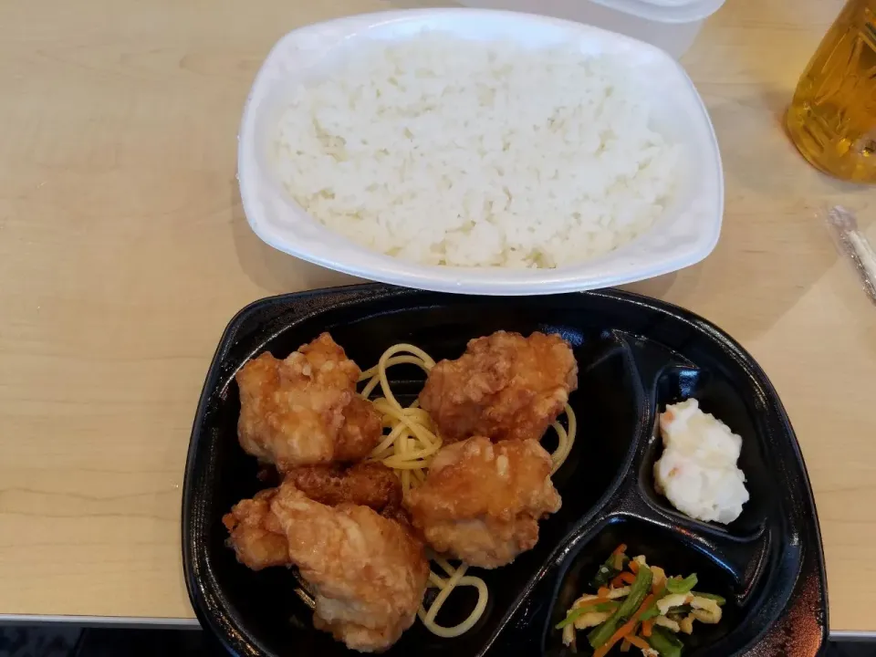 唐揚げ弁当 #お昼ご飯 #ほっともっと|Morito Kamiyaさん