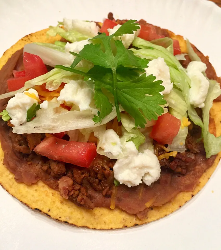 Ground Beef Tostada|Alma's Home Kitchenさん