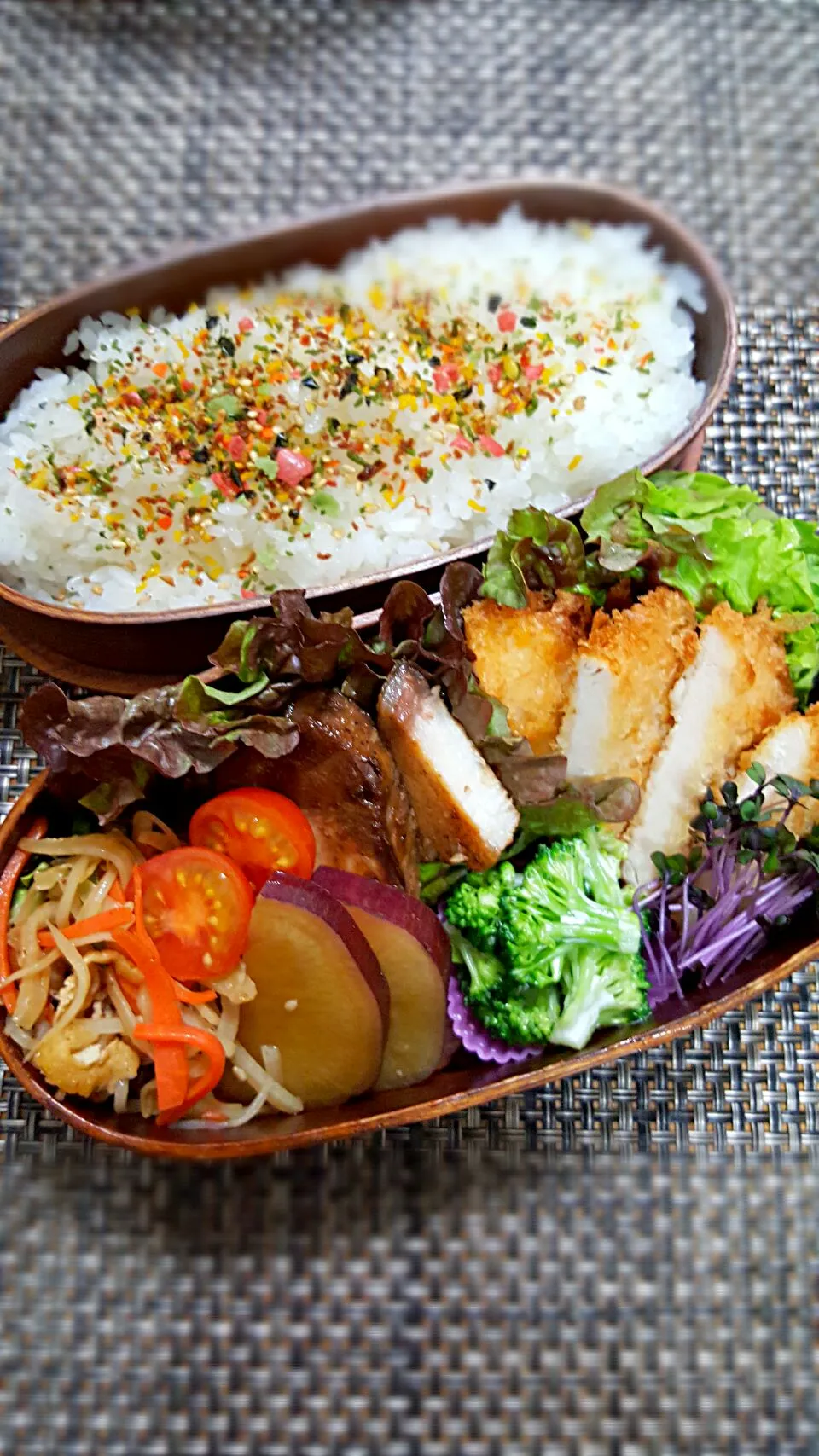 Snapdishの料理写真:今日のお弁当🎵　チキンカ～～ツ🐔🐔🐔|クッキングオヤジさん