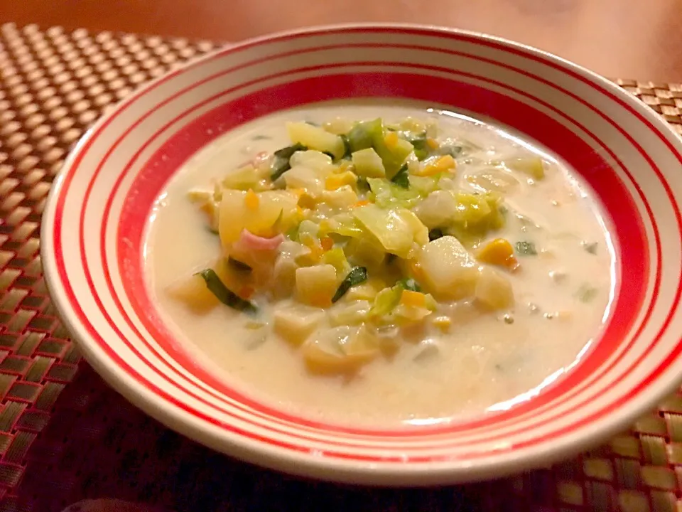 Snapdishの料理写真:Veggie chowder🌽お野菜たっぷりｺｰﾝﾁｬｳﾀﾞｰ|🌈Ami🍻さん