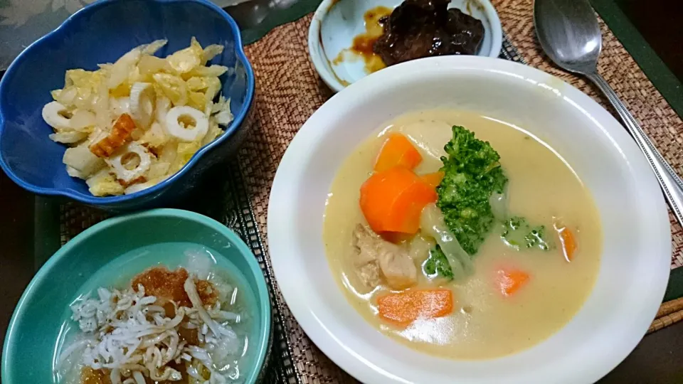 ホワイトカレー＆白菜サラダ＆しらすおろし＆レバーのワイン煮|まぐろさん