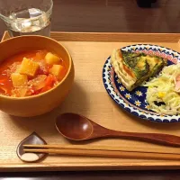 Snapdishの料理写真:ミネストローネ
サラダ
ほうれん草とベーコンのキッシュ|まおさん