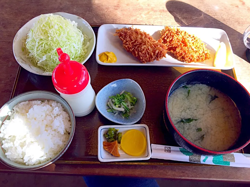 ヒレカツ定食♡|しおりさん