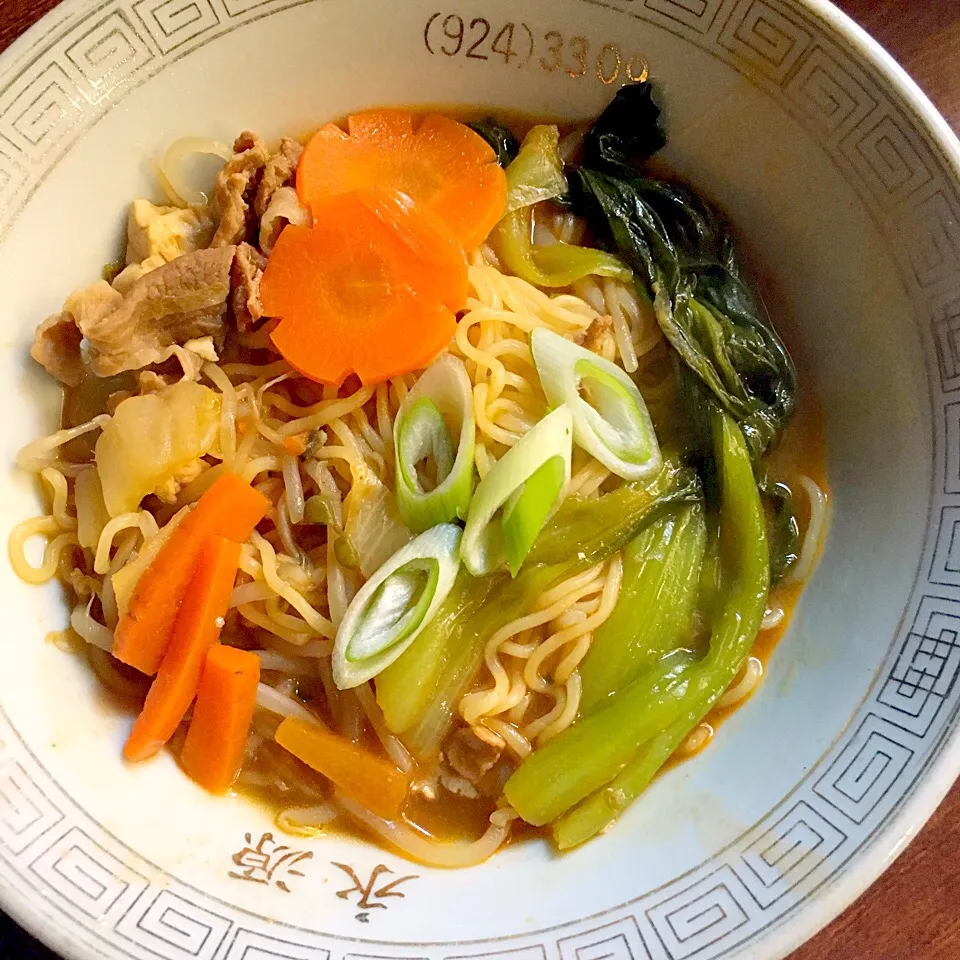 坦々ごまみそ鍋🍲の後は、サッポロ一番「味噌」で〆る|yumyum😋さん