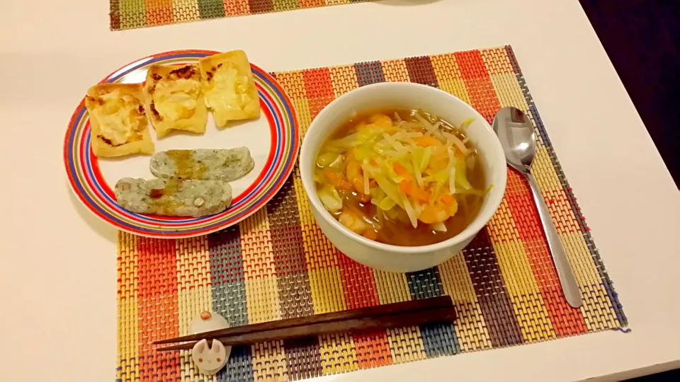 今日の夕食　ちゃんぽんうどん、油揚げの味噌チーズ焼き、のり餅|pinknari🐰🌈さん