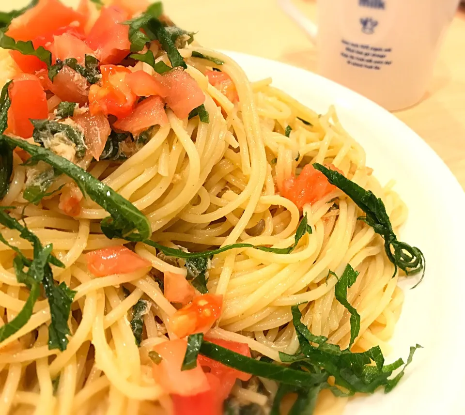 冷製パスタ！
マジでうまい！！！！大葉やばい！|カズキ君の料理🍳😋💕たまに私🤓さん