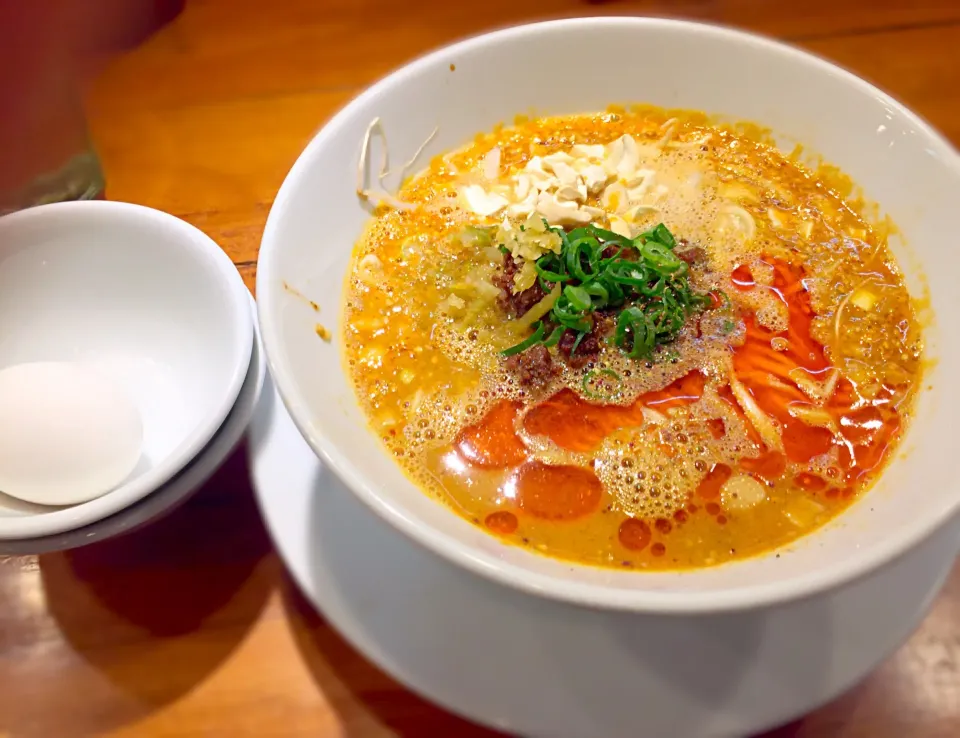 Snapdishの料理写真:正宗担々麺+温泉玉子|toshi,I🍴さん