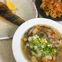 ＊ホッケの干物
＊蓮根と鶏肉の炒め煮
＊きのこと春雨のスープ|瞳キラ★さん