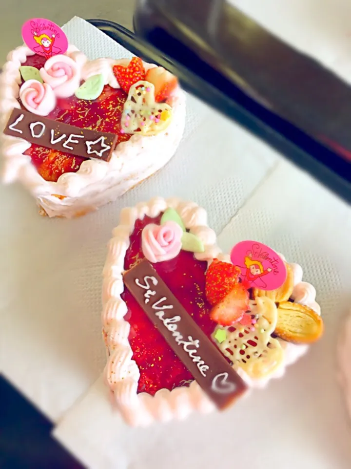 バレンタインハートケーキ#バレンタイン#ハート#ケーキ#ストロベリー#チョコ#ピンククリーム|mayumi7321さん