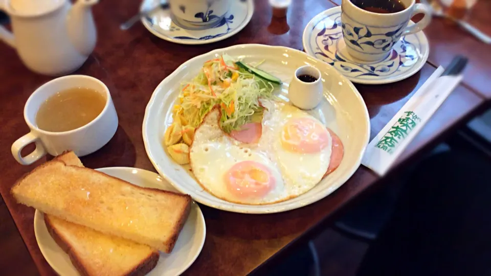 昔ながらの喫茶店友路有さんのモーニング😋|アライさんさん