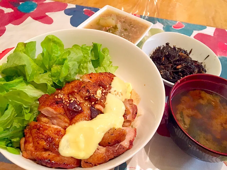 チキン照り焼きマヨ丼|矢部肇子さん