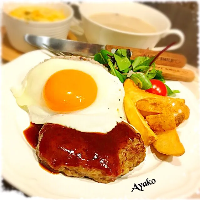 Snapdishの料理写真:ハンバーグプレートご飯(*^^*)|亜矢子さん