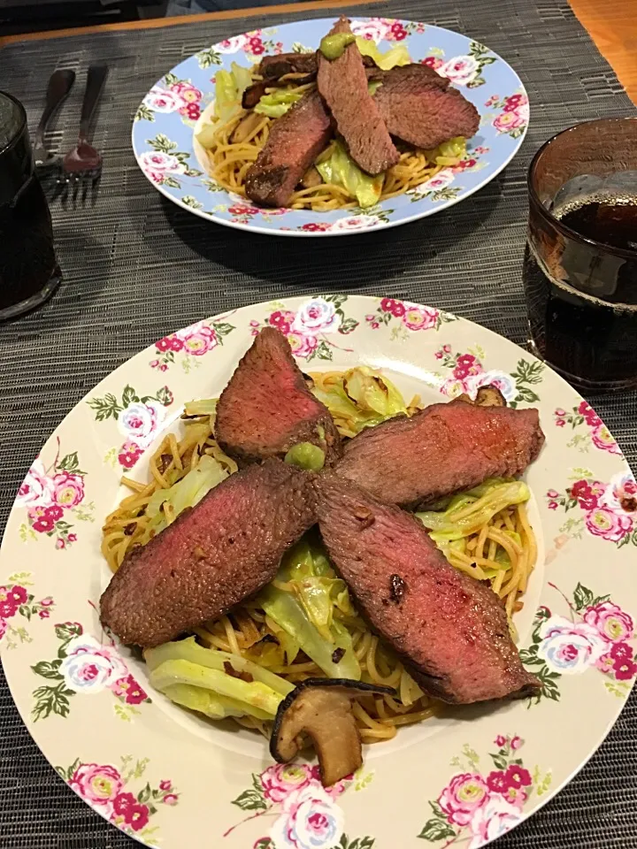 2017.2.1 晩御飯 #ペペロンチーノ #ローストビーフ 添え|あっきーよさん