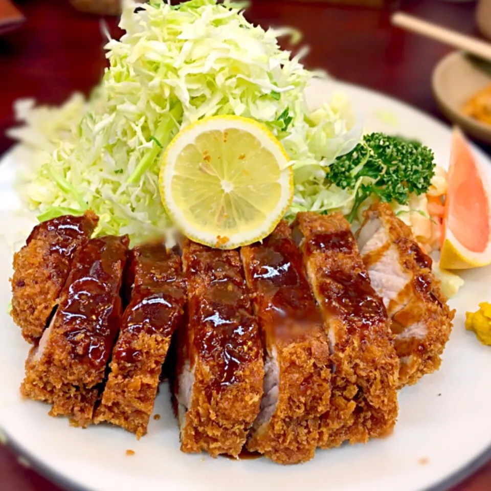 とんかつ赤城の特選ロースカツ定食|きっしーさん