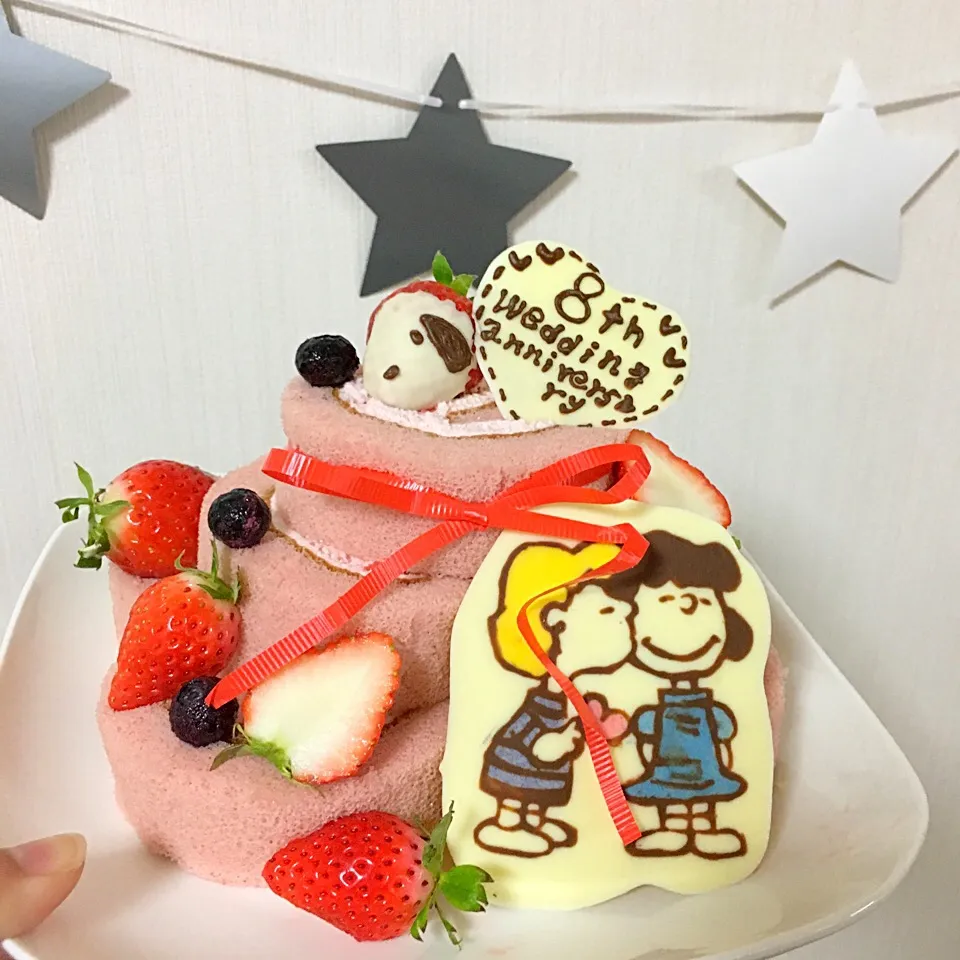 結婚8周年♡いちごロールタワー🍓|ひぃちゃんさん