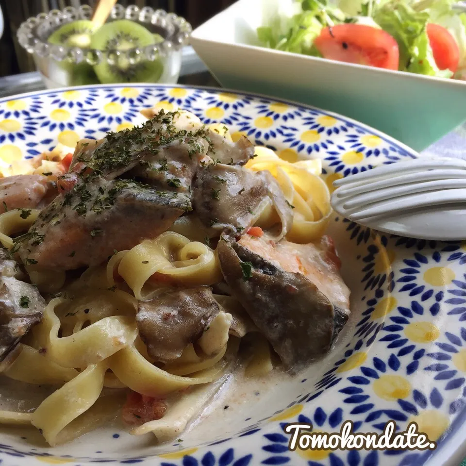 秋鮭と舞茸のタリアッテレ🍝♡|🇯🇵ともこちゃん。さん