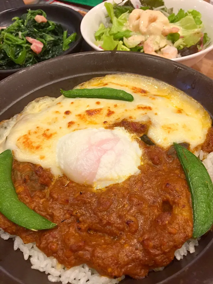 4種のとろ〜りチーズの焼きキーマカレー🍛|ま〜てぃんさん