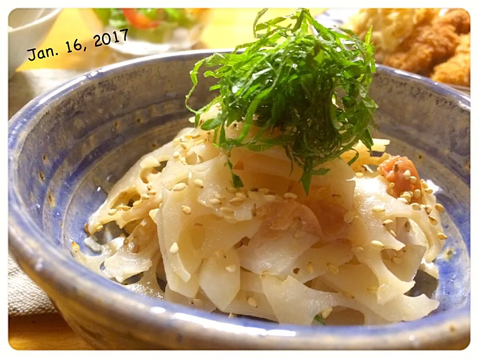 こずえ⑅◡̈*さんの料理 れんこんの梅きんぴら♡|みきおさん